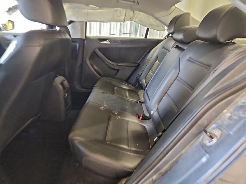 Photo 10 from auction – 2014 VOLKSWAGEN JETTA with VIN 3VWD17AJ2EM359382