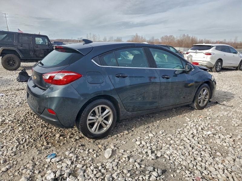 Photo 3 from auction – 2017 CHEVROLET CRUZE with VIN 3G1BE6SM8HS526547