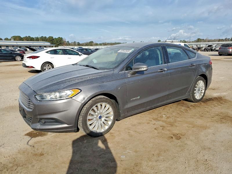Photo 1 from auction – 2014 FORD FUSION SE with VIN 3FA6P0LU0ER268936