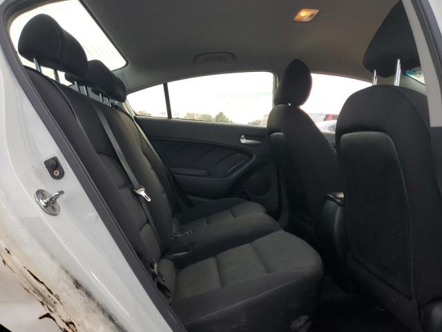 Photo 10 from auction – 2017 KIA FORTE LX with VIN 3KPFK4A72HE109604