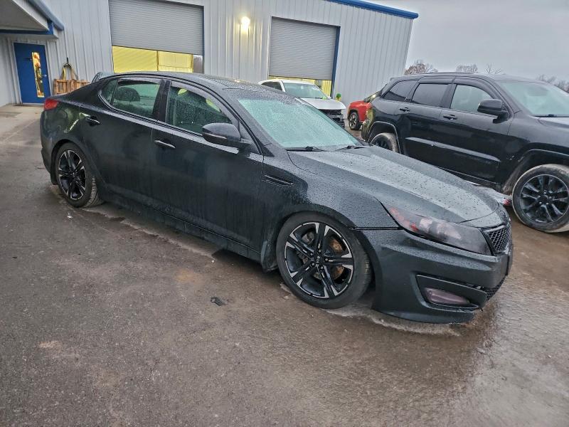 Photo 4 from auction – 2011 KIA OPTIMA SX with VIN KNAGR4A67B5123988