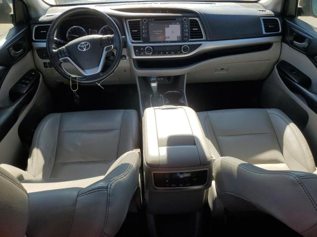 Photo 8 from auction – 2019 TOYOTA HIGHLANDER with VIN 5TDKZRFH4KS556828