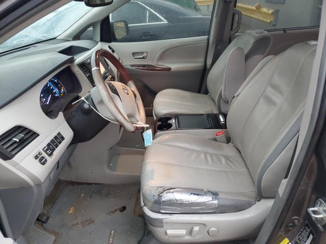 Photo 7 from auction – 2013 TOYOTA SIENNA XLE with VIN 5TDDK3DC2DS051083