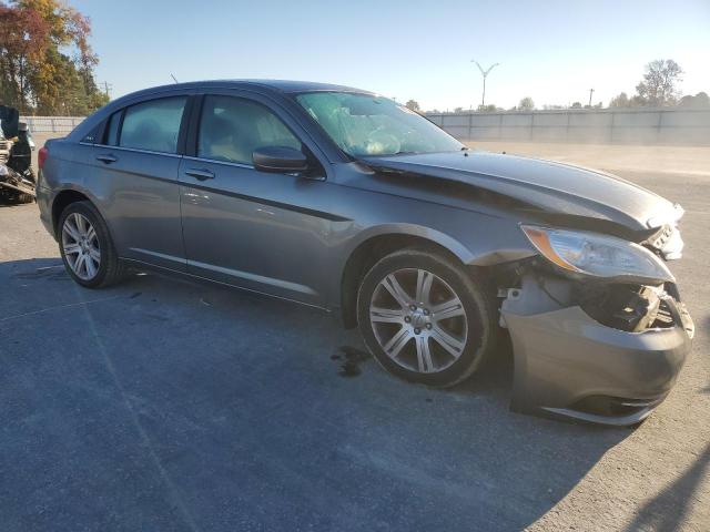 Фото 4 с аукциона – 2013 CHRYSLER 200 TOURIN с VIN 1C3CCBBB2DN764203