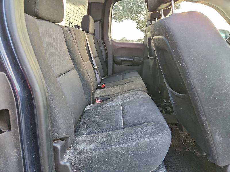 Photo 10 from auction – 2011 CHEVROLET SILVERADO with VIN 1GCRKSE33BZ353640