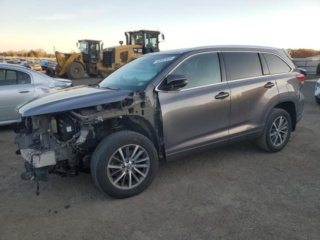 TOYOTA HIGHLANDER 2018 con VIN 5TDJZRFH6JS893074 - Foto de la subasta