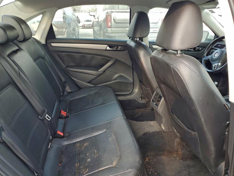 Photo 10 from auction – 2014 VOLKSWAGEN PASSAT SE with VIN 1VWBS7A31EC107579