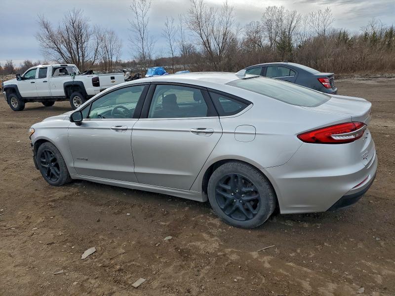 Photo 2 from auction – 2019 FORD FUSION SE with VIN 3FA6P0LU5KR165250