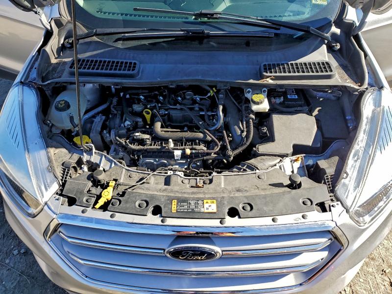 Photo 12 from auction – 2019 FORD ESCAPE SE with VIN 1FMCU0GD5KUA91302