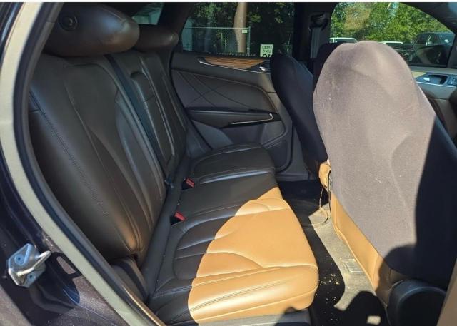 Photo 6 from auction – 2015 LINCOLN MKC with VIN 5LMTJ2AH2FUJ15199