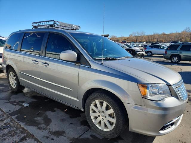 Photo 4 from auction – 2014 CHRYSLER TOWN & COU with VIN 2C4RC1BG0ER440974
