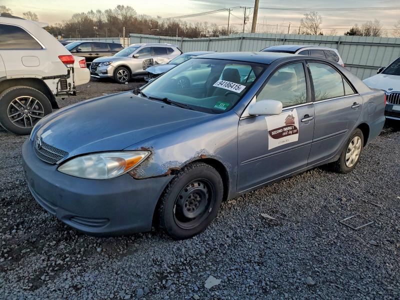 TOYOTA CAMRY LE 2003 with VIN 4T1BE32K83U722397 - Photo from auction