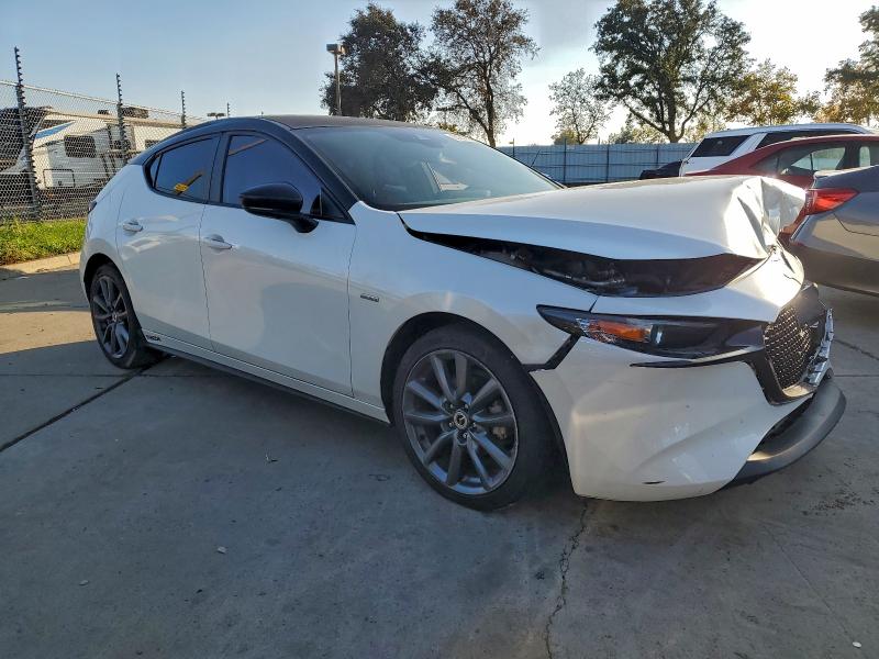 Photo 4 from auction – 2020 MAZDA 3 with VIN JM1BPALM3L1155116