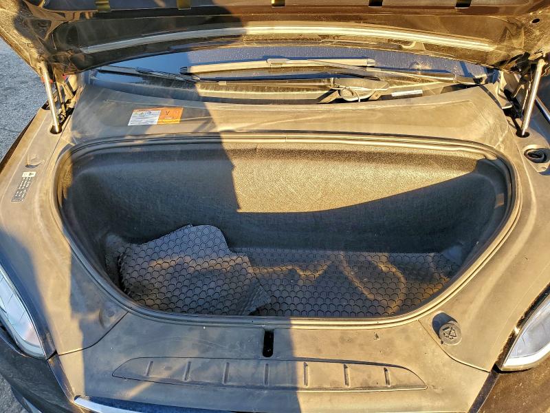 Photo 11 from auction – 2018 TESLA MODEL X with VIN 5YJXCBE21JF117889
