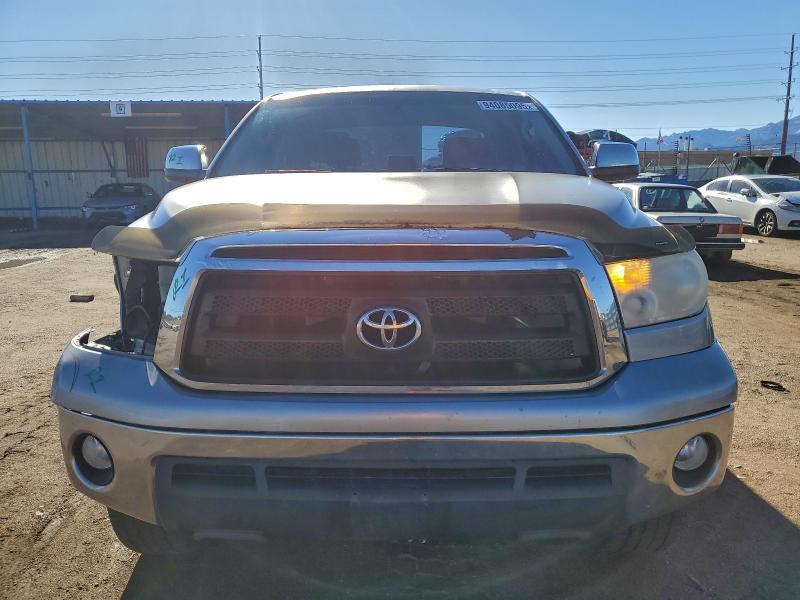 Photo 5 from auction – 2011 TOYOTA TUNDRA DOU with VIN 5TFUM5F10BX018530