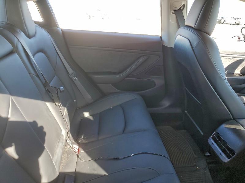 Photo 10 from auction – 2018 TESLA MODEL 3 with VIN 5YJ3E1EA4JF032491