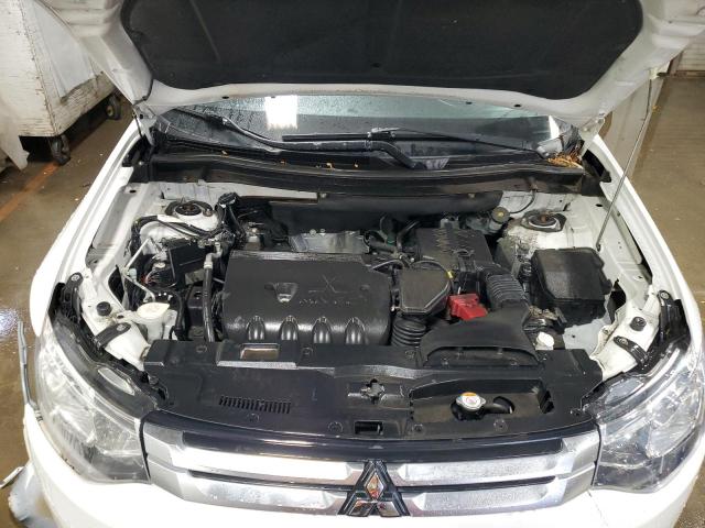 Photo 11 from auction – 2015 MITSUBISHI OUTLANDER with VIN JA4AZ3A37FZ008230