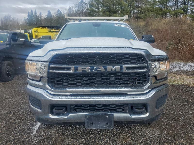 Photo 5 from auction – 2022 RAM 2500 with VIN 3C6UR5HL6NG382936