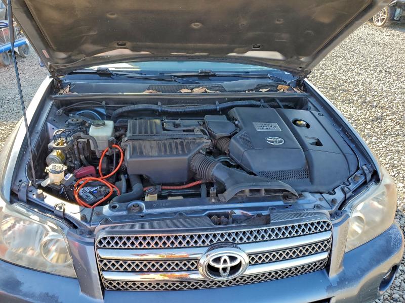 Photo 12 from auction – 2006 TOYOTA HIGHLANDER with VIN JTEEW21A260014297