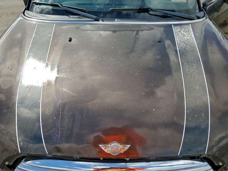 Photo 11 from auction – 2011 MINI COOPER with VIN WMWZN3C57BT132995