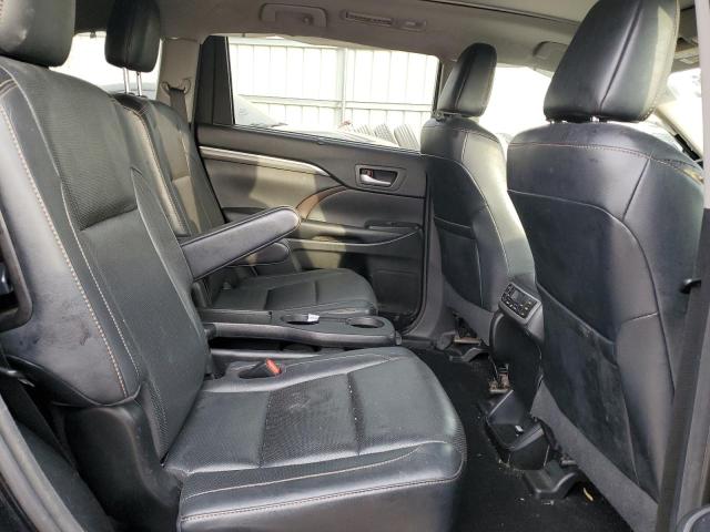 Photo 11 from auction – 2017 TOYOTA HIGHLANDER with VIN 5TDDZRFH5HS416711