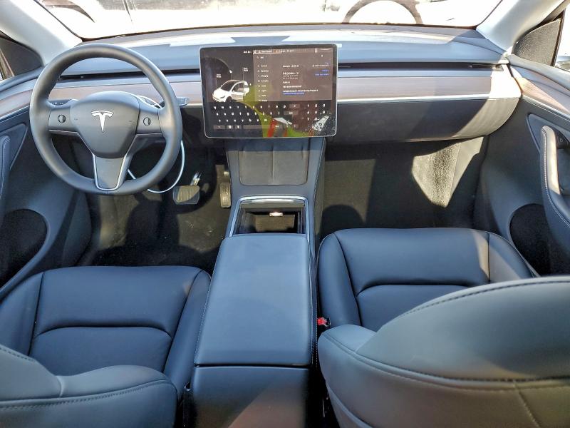 Photo 8 from auction – 2025 TESLA MODEL Y with VIN 7SAYGDEE5SF281987