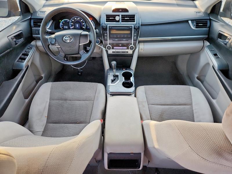 Photo 8 from auction – 2012 TOYOTA CAMRY HYBR with VIN 4T1BD1FK2CU010842