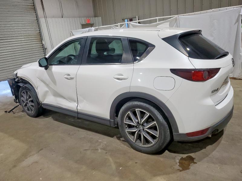 Photo 2 from auction – 2018 MAZDA CX-5 TOURI with VIN JM3KFACM4J1361584