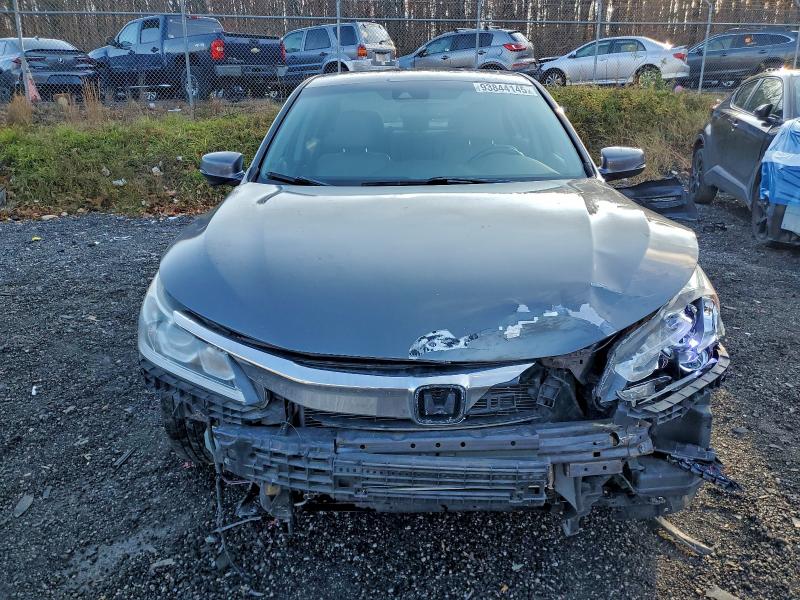 Photo 5 from auction – 2014 HONDA ACCORD with VIN 1HGCR3F81EA039619