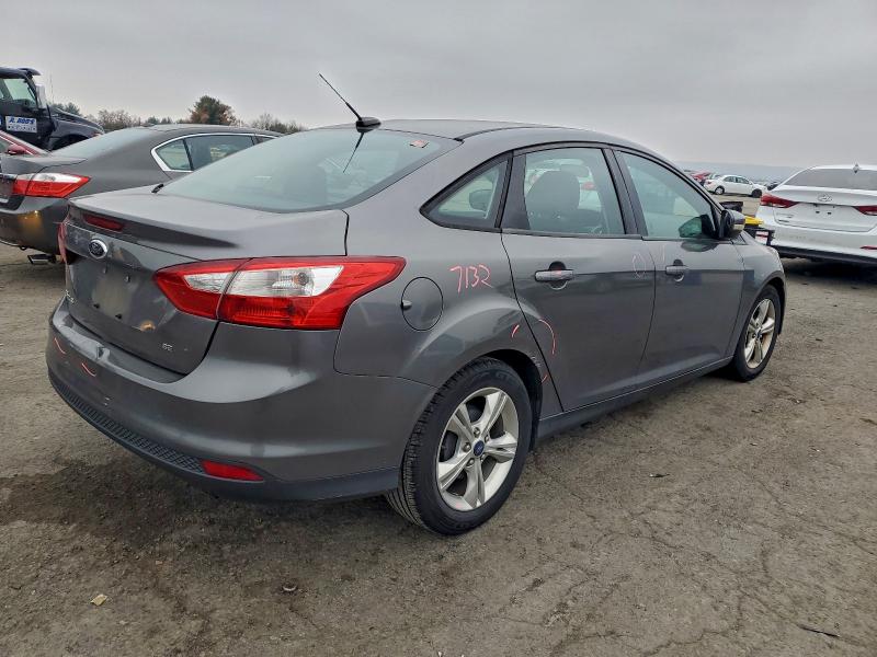 Photo 3 from auction – 2014 FORD FOCUS SE with VIN 1FADP3F20EL115636