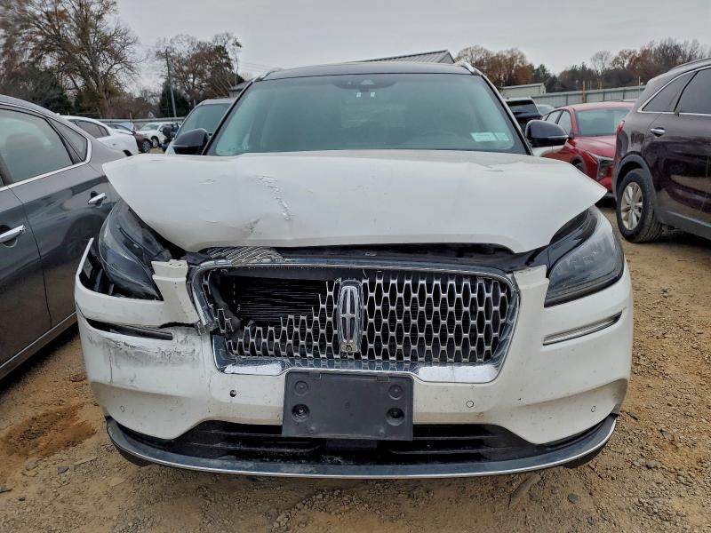 Photo 5 from auction – 2020 LINCOLN CORSAIR RE with VIN 5LMCJ2D97LUL03586