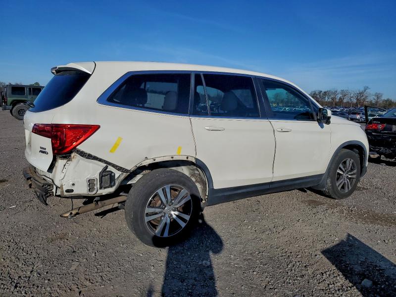 Photo 3 from auction – 2016 HONDA PILOT EX with VIN 5FNYF6H35GB015611