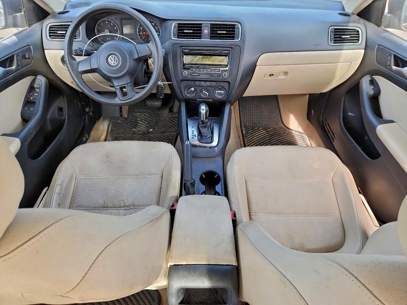 Photo 8 from auction – 2012 VOLKSWAGEN JETTA SE with VIN 3VWDX7AJ5CM460749