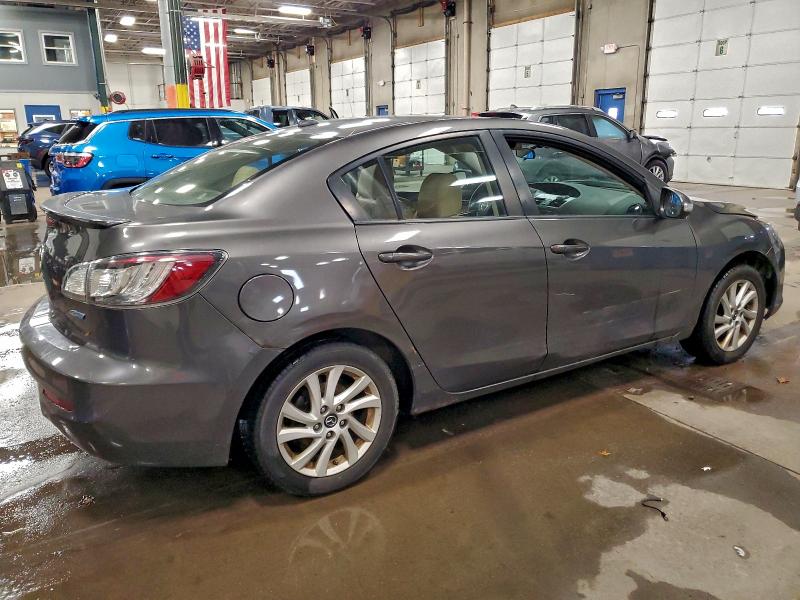 Photo 3 from auction – 2013 MAZDA 3 I with VIN JM1BL1W77D1744186