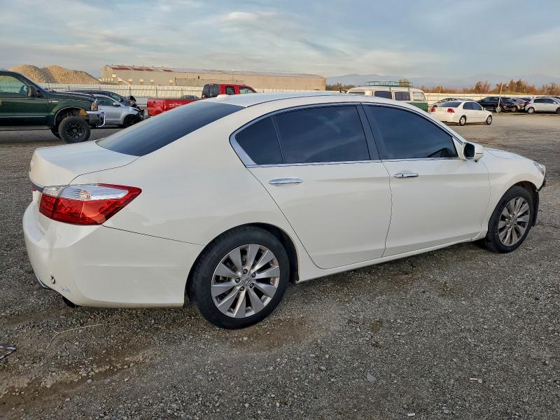 Photo 3 from auction – 2014 HONDA ACCORD EXL with VIN 1HGCR2F8XEA208207