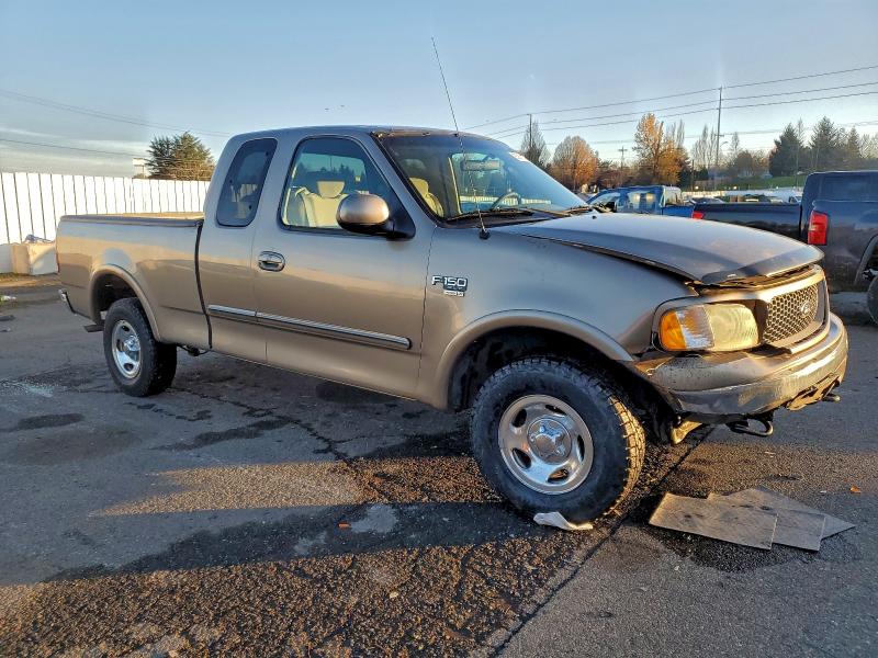 Photo 4 from auction – 2002 FORD F150 with VIN 2FTRX18W32CA70637