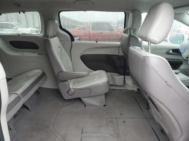 Photo 11 from auction – 2017 CHRYSLER PACIFICA T with VIN 2C4RC1BG6HR702727