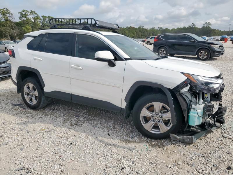 Photo 4 from auction – 2024 TOYOTA RAV4 XLE with VIN 2T3W1RFV3RC289061