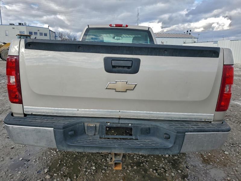 Photo 6 from auction – 2008 CHEVROLET SILVERADO with VIN 1GCEK14038Z143354