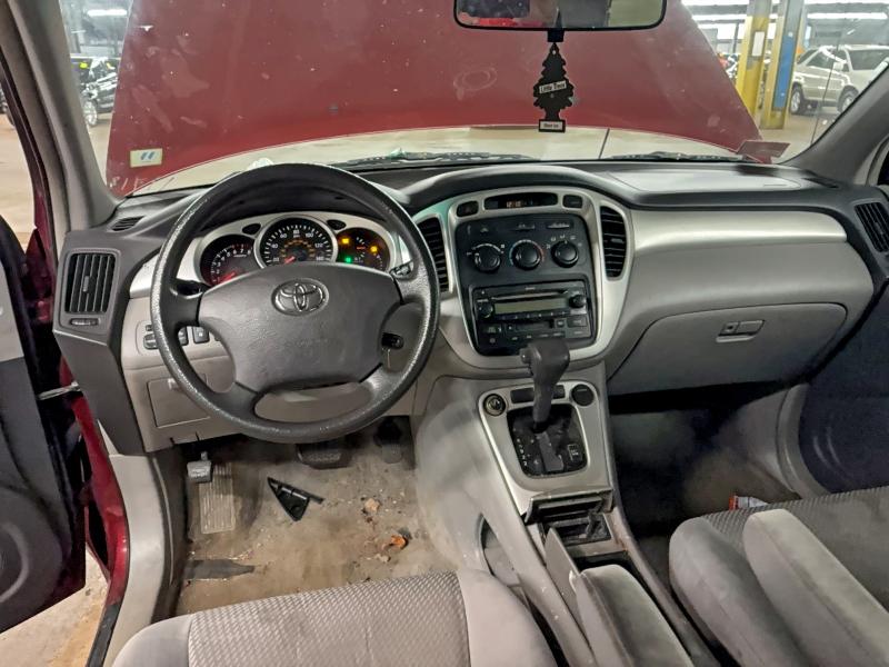 Photo 9 from auction – 2004 TOYOTA HIGHLANDER with VIN JTEEP21A540057901
