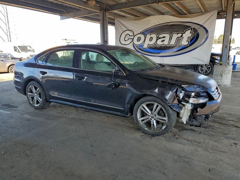 Photo 4 from auction – 2014 VOLKSWAGEN PASSAT SEL with VIN 1VWCT7A32EC046969