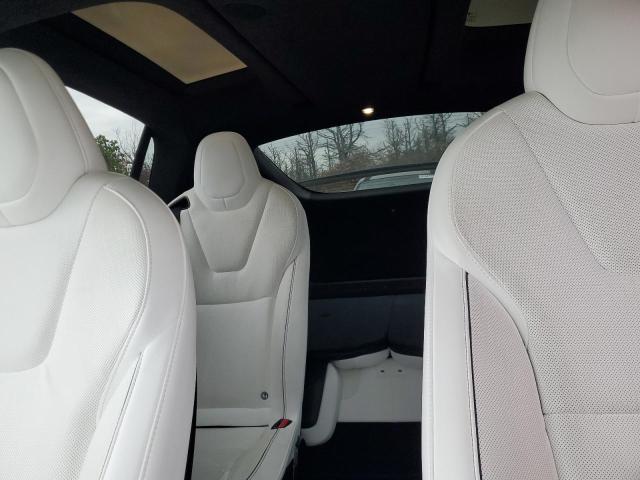 Photo 10 from auction – 2022 TESLA MODEL X with VIN 7SAXCBE62NF358212