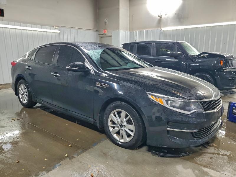 Photo 4 from auction – 2016 KIA OPTIMA LX with VIN 5XXGT4L32GG030399