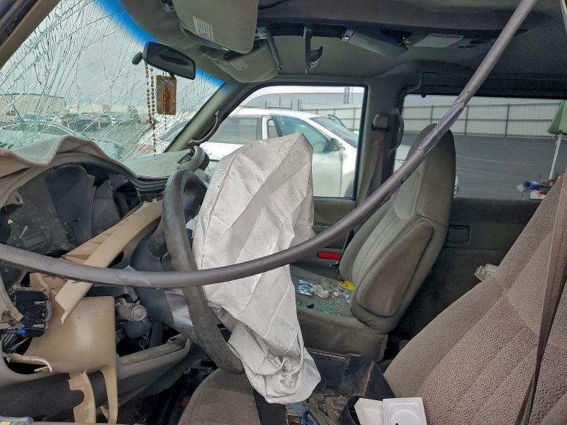 Photo 7 from auction – 2000 GMC SAFARI XT with VIN 1GKDM19W4YB508043