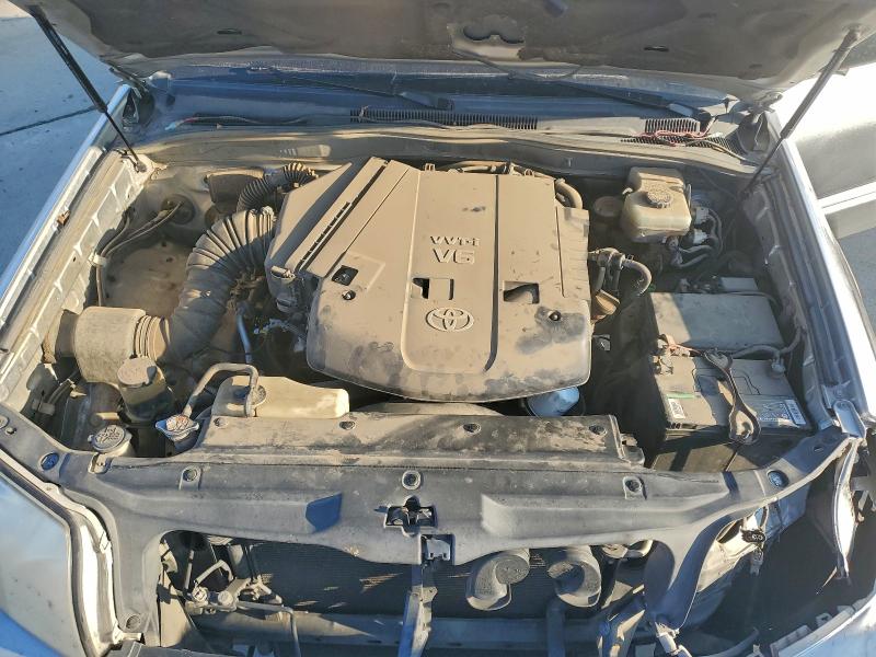 Photo 11 from auction – 2004 TOYOTA 4RUNNER SR with VIN JTEBU14R540027899