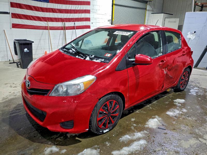 TOYOTA YARIS 2012 z numerem VIN JTDKTUD33CD501523 - Zdjęcie z aukcji