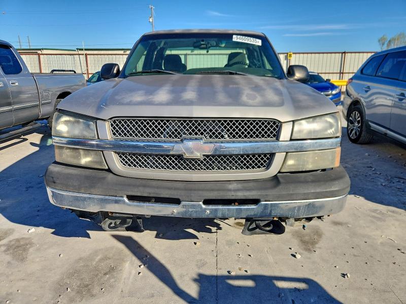 Photo 5 from auction – 2005 CHEVROLET SILVERADO with VIN 2GCEC19T951254351