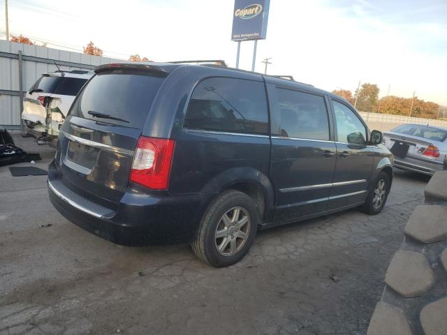 Photo 3 from auction – 2013 CHRYSLER TOWN & COU with VIN 2C4RC1BG1DR630815