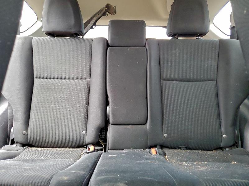 Photo 10 from auction – 2017 TOYOTA RAV4 LE with VIN 2T3ZFREV6HW344597