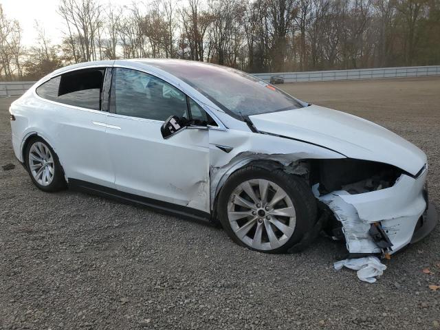 Photo 4 from auction – 2017 TESLA MODEL X with VIN 5YJXCAE28HF051278